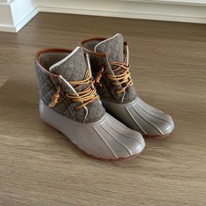 Seven7 Quilted Wool Goose Duck Boot, Tan/Beige, Women’s Size 8